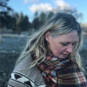 Meet your Posher, Noni